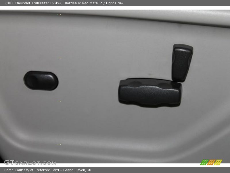 Bordeaux Red Metallic / Light Gray 2007 Chevrolet TrailBlazer LS 4x4