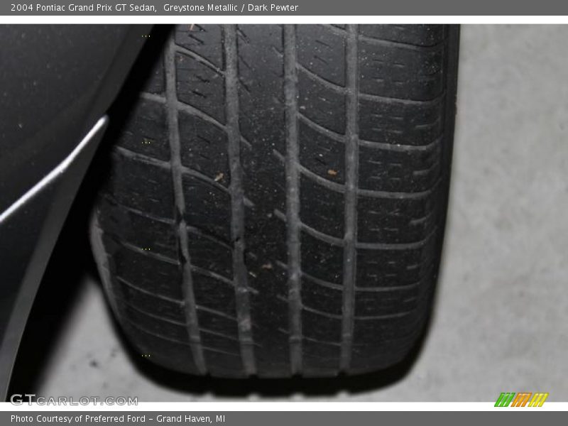 Greystone Metallic / Dark Pewter 2004 Pontiac Grand Prix GT Sedan