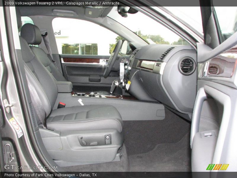 Galapagos Metallic / Anthracite 2009 Volkswagen Touareg 2 VR6