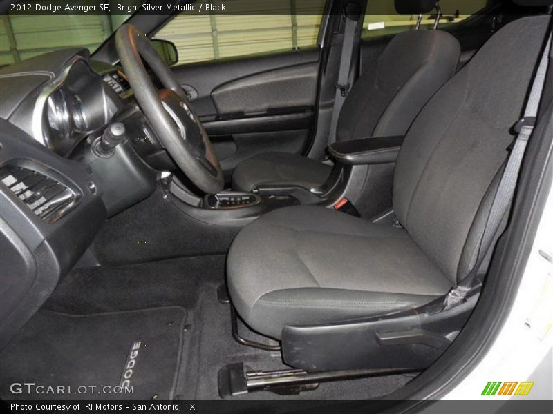 Bright Silver Metallic / Black 2012 Dodge Avenger SE