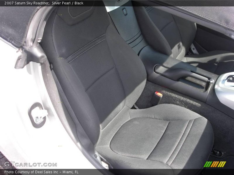 Silver Pearl / Black 2007 Saturn Sky Roadster