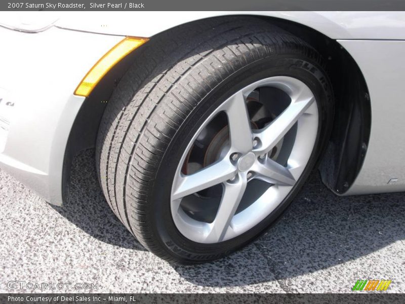 Silver Pearl / Black 2007 Saturn Sky Roadster