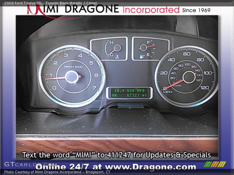 Tuxedo Black Metallic / Camel 2009 Ford Taurus SEL
