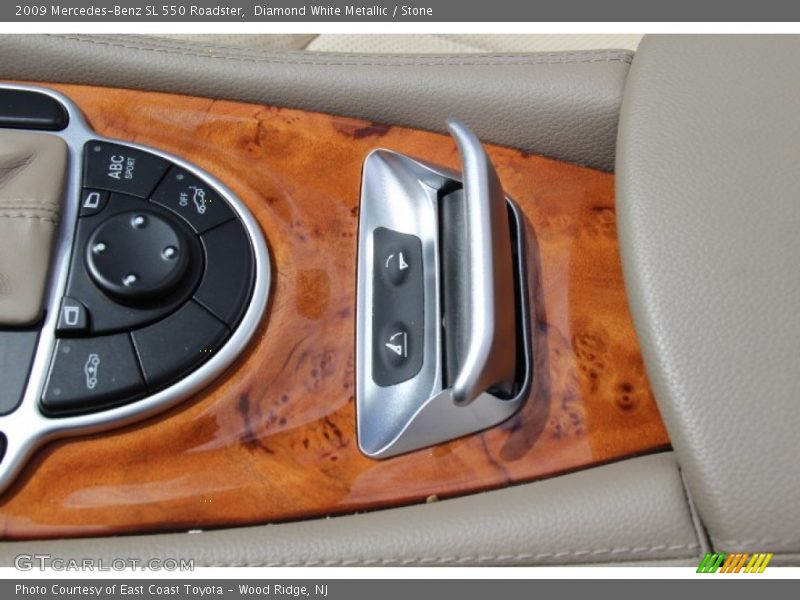 Diamond White Metallic / Stone 2009 Mercedes-Benz SL 550 Roadster