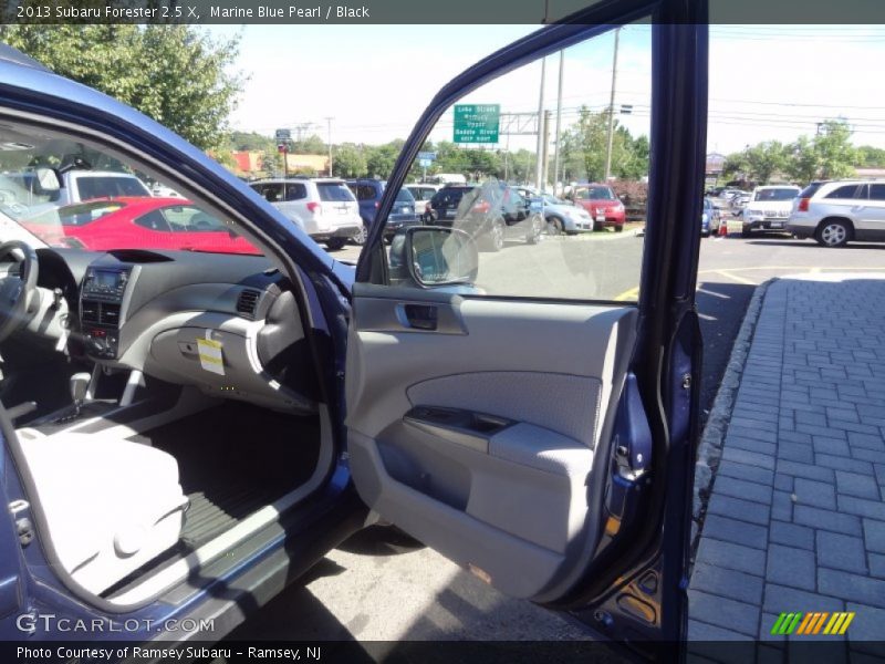 Marine Blue Pearl / Black 2013 Subaru Forester 2.5 X