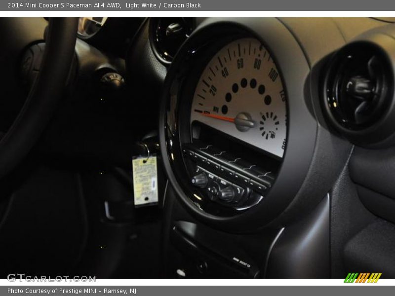 Light White / Carbon Black 2014 Mini Cooper S Paceman All4 AWD