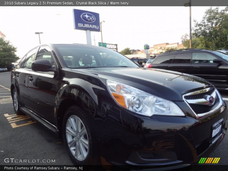 Crystal Black Silica / Warm Ivory 2010 Subaru Legacy 2.5i Premium Sedan
