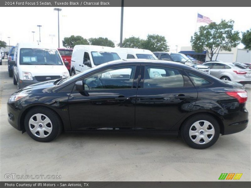 Tuxedo Black / Charcoal Black 2014 Ford Focus S Sedan