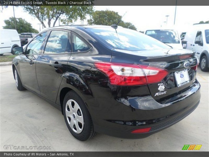 Tuxedo Black / Charcoal Black 2014 Ford Focus S Sedan