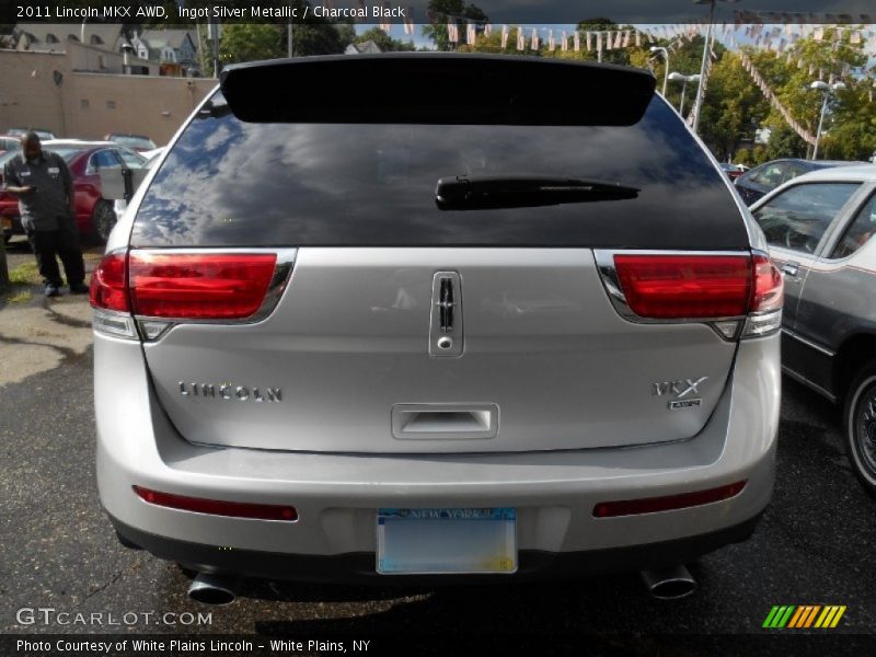 Ingot Silver Metallic / Charcoal Black 2011 Lincoln MKX AWD