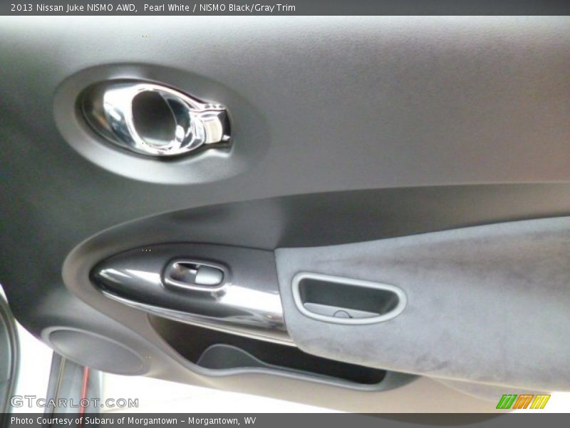 Pearl White / NISMO Black/Gray Trim 2013 Nissan Juke NISMO AWD