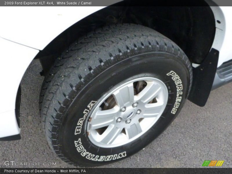 White Suede / Camel 2009 Ford Explorer XLT 4x4