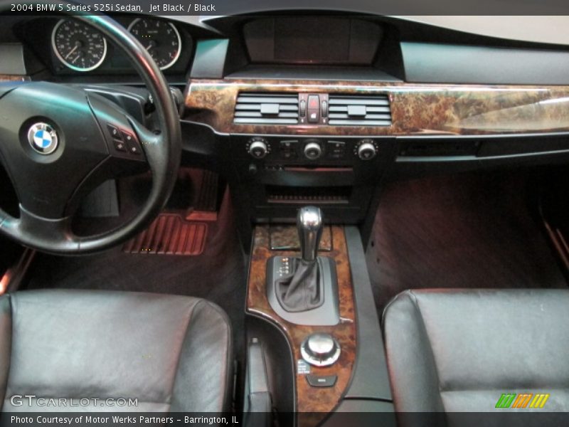 Jet Black / Black 2004 BMW 5 Series 525i Sedan