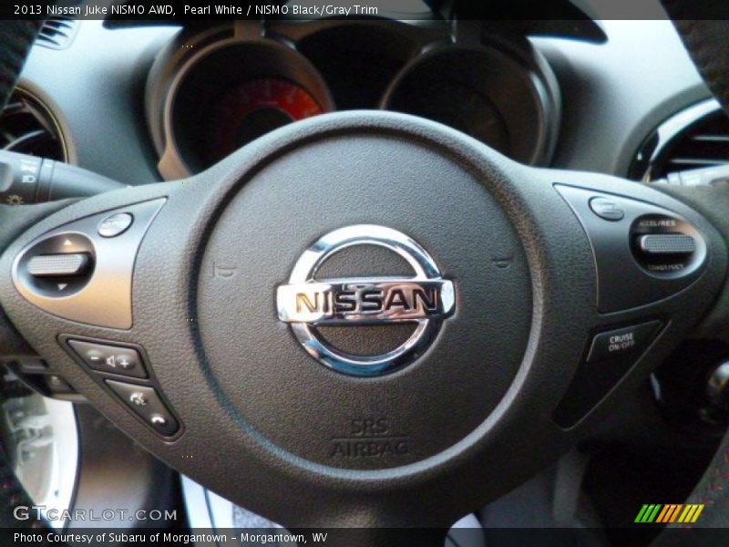 Pearl White / NISMO Black/Gray Trim 2013 Nissan Juke NISMO AWD