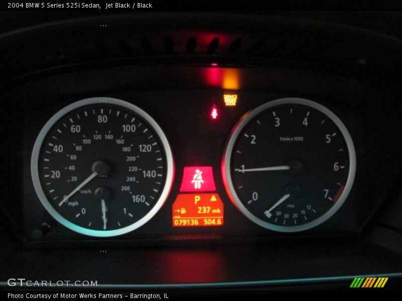 Jet Black / Black 2004 BMW 5 Series 525i Sedan