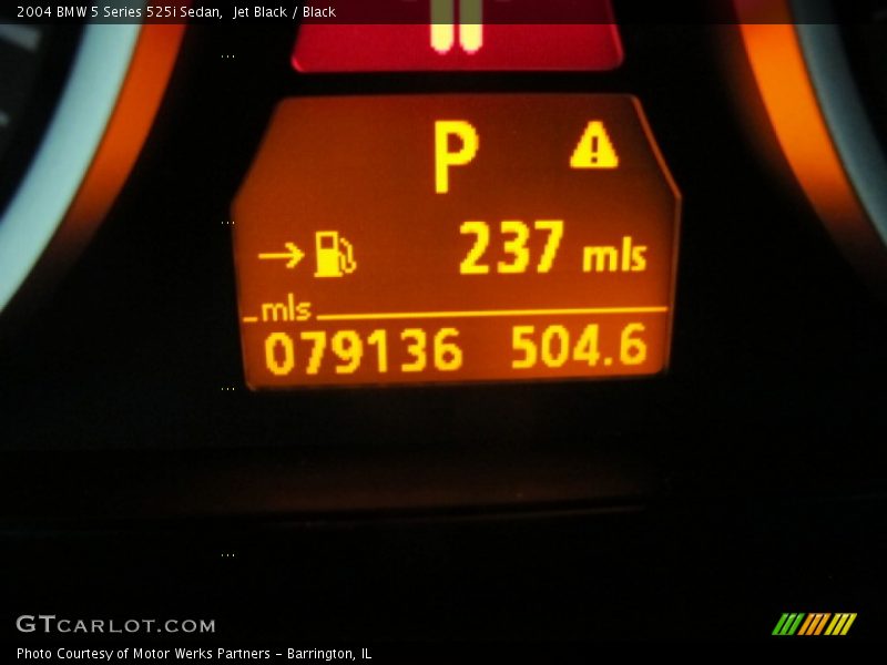 Jet Black / Black 2004 BMW 5 Series 525i Sedan