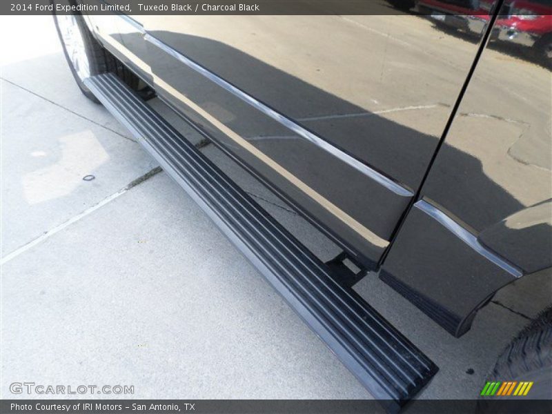 Tuxedo Black / Charcoal Black 2014 Ford Expedition Limited