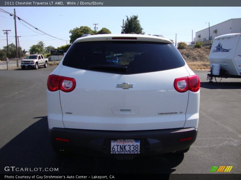 White / Ebony/Ebony 2011 Chevrolet Traverse LT AWD