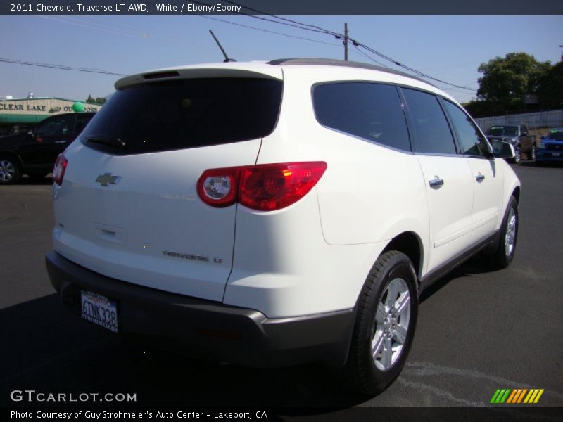 White / Ebony/Ebony 2011 Chevrolet Traverse LT AWD