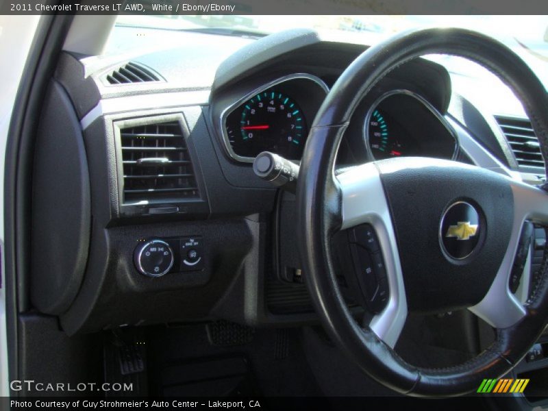 White / Ebony/Ebony 2011 Chevrolet Traverse LT AWD