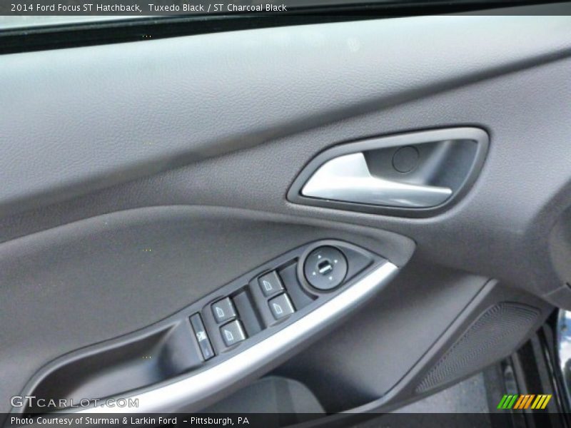 Tuxedo Black / ST Charcoal Black 2014 Ford Focus ST Hatchback