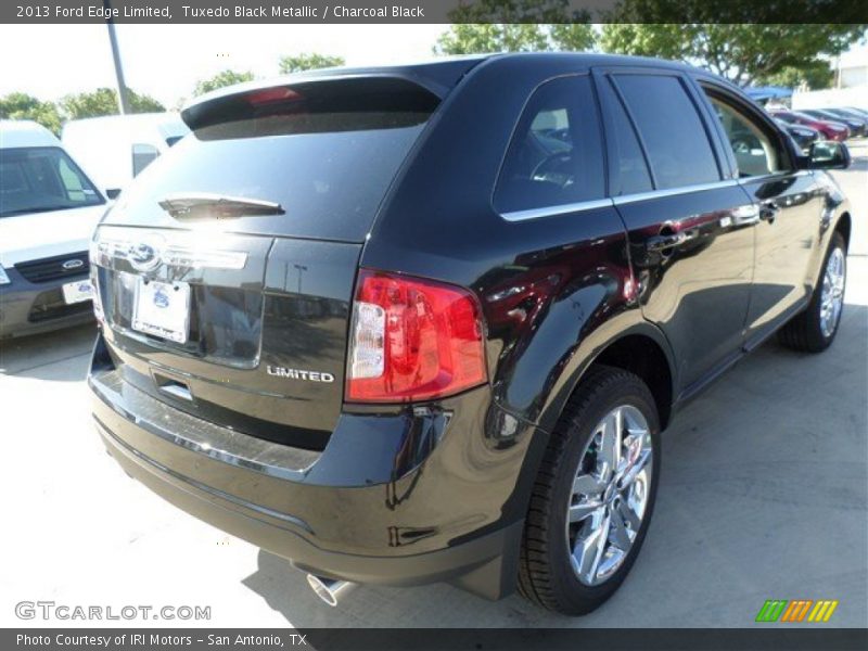 Tuxedo Black Metallic / Charcoal Black 2013 Ford Edge Limited