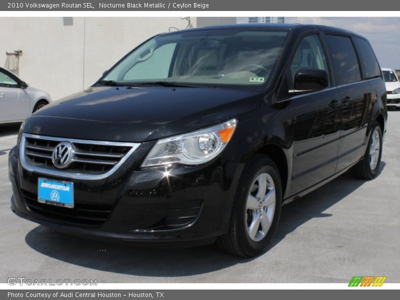 Nocturne Black Metallic / Ceylon Beige 2010 Volkswagen Routan SEL