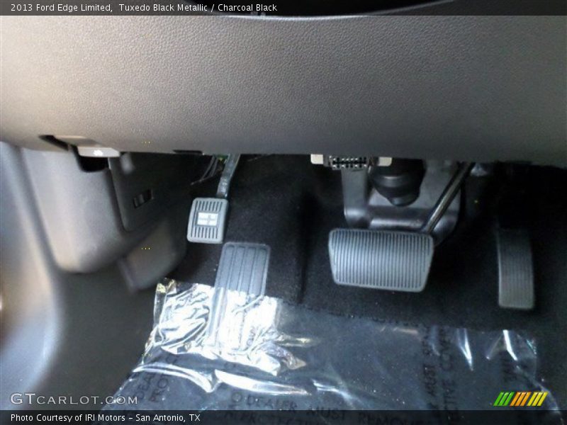 Tuxedo Black Metallic / Charcoal Black 2013 Ford Edge Limited