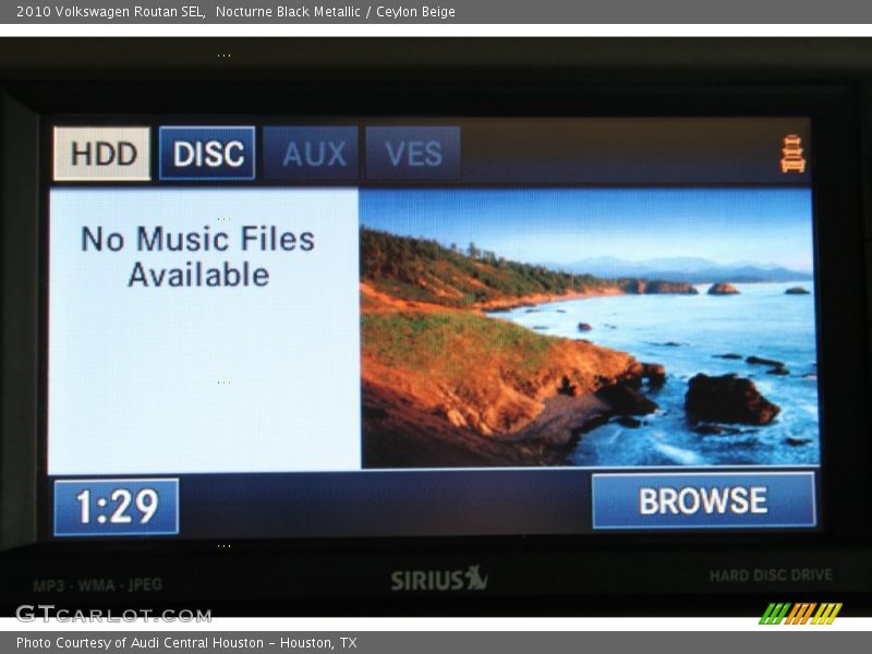 Nocturne Black Metallic / Ceylon Beige 2010 Volkswagen Routan SEL