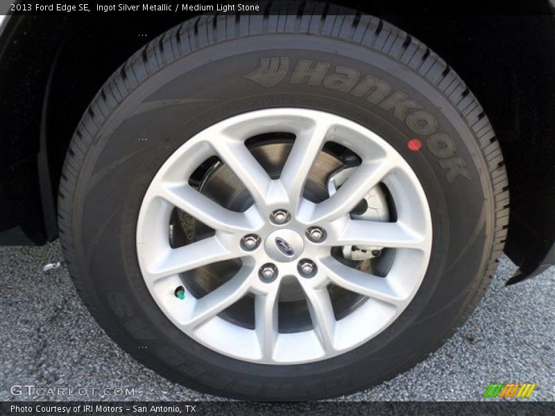 Ingot Silver Metallic / Medium Light Stone 2013 Ford Edge SE