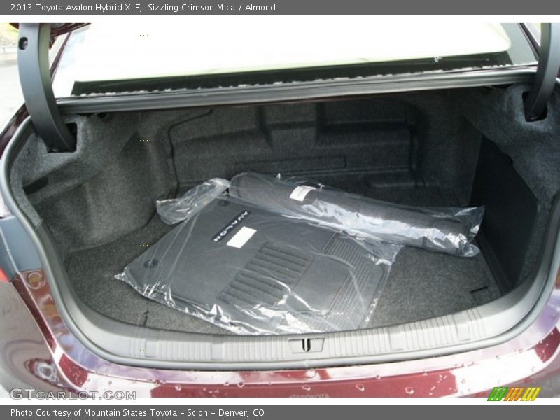 Sizzling Crimson Mica / Almond 2013 Toyota Avalon Hybrid XLE