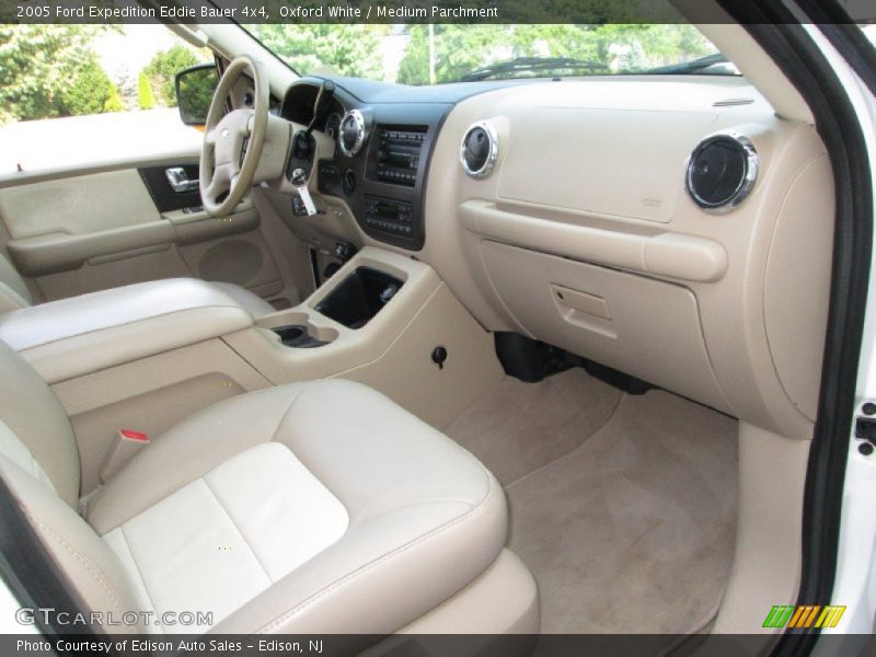 Oxford White / Medium Parchment 2005 Ford Expedition Eddie Bauer 4x4