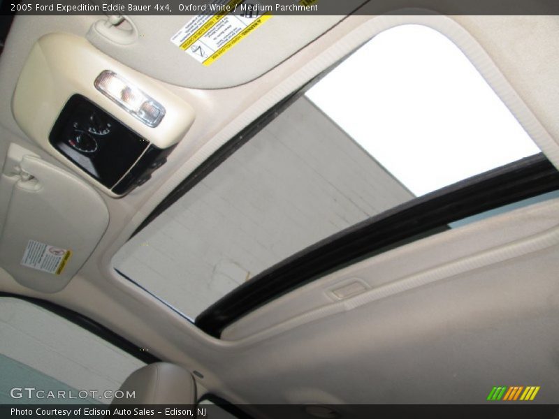Oxford White / Medium Parchment 2005 Ford Expedition Eddie Bauer 4x4