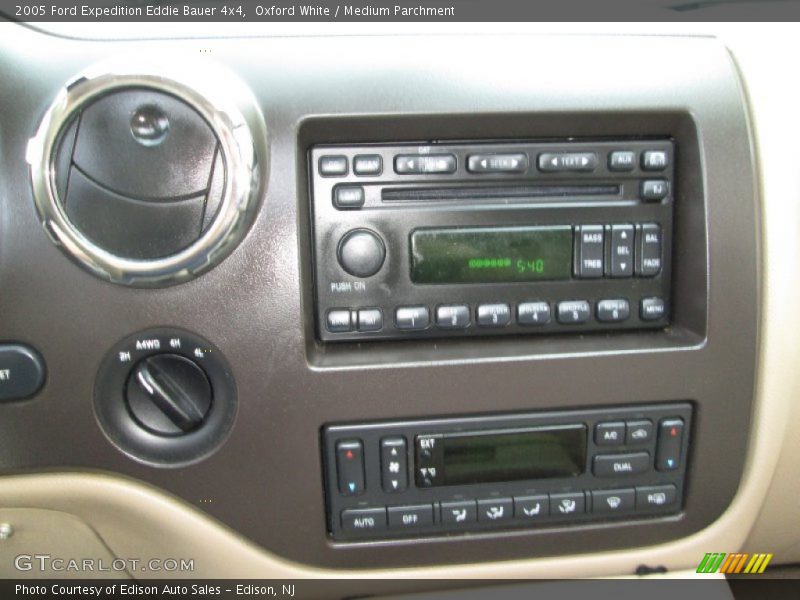 Oxford White / Medium Parchment 2005 Ford Expedition Eddie Bauer 4x4