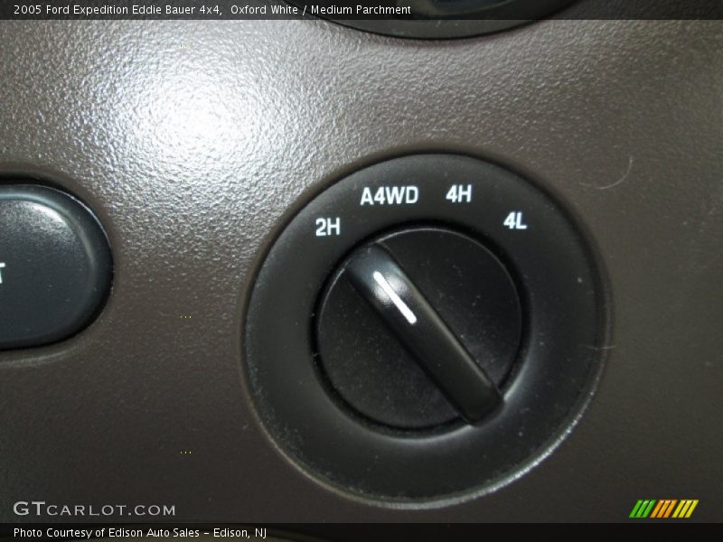 Oxford White / Medium Parchment 2005 Ford Expedition Eddie Bauer 4x4