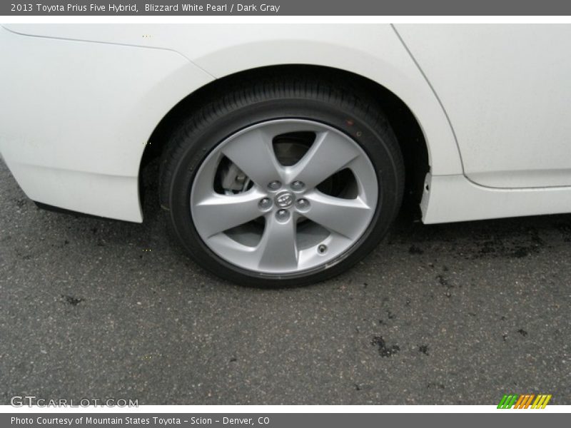 Blizzard White Pearl / Dark Gray 2013 Toyota Prius Five Hybrid
