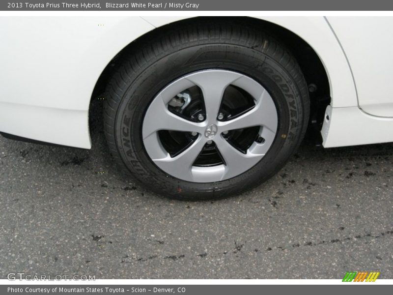 Blizzard White Pearl / Misty Gray 2013 Toyota Prius Three Hybrid
