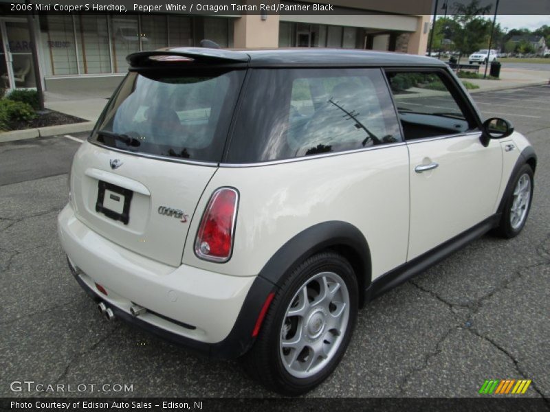 Pepper White / Octagon Tartan Red/Panther Black 2006 Mini Cooper S Hardtop