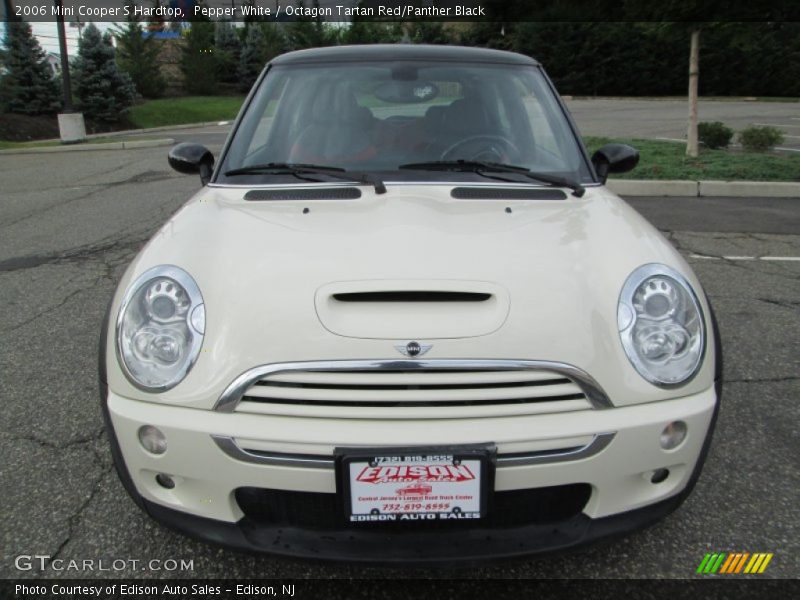 Pepper White / Octagon Tartan Red/Panther Black 2006 Mini Cooper S Hardtop