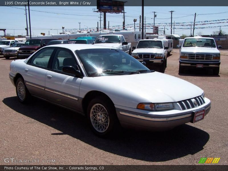 Bright White / Gray 1995 Chrysler Concorde Sedan