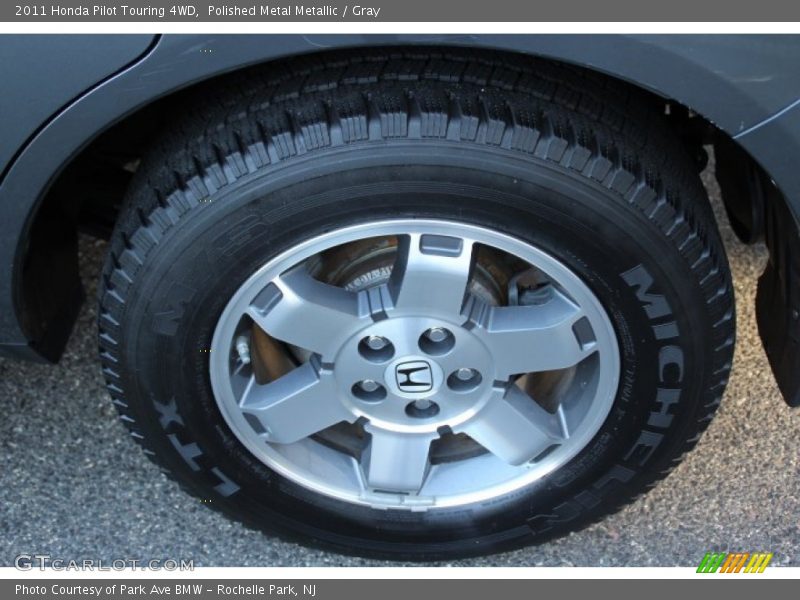 Polished Metal Metallic / Gray 2011 Honda Pilot Touring 4WD