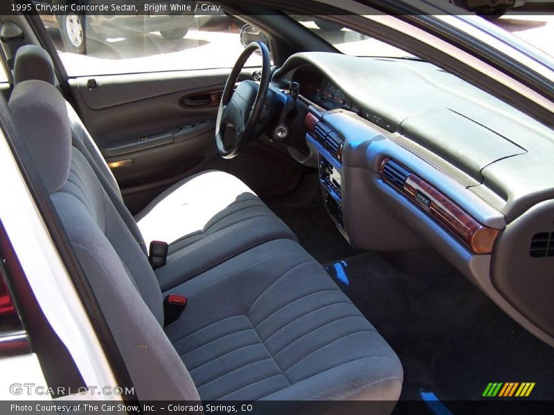 Bright White / Gray 1995 Chrysler Concorde Sedan