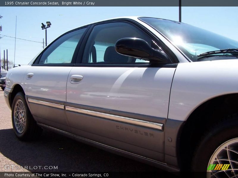 Bright White / Gray 1995 Chrysler Concorde Sedan