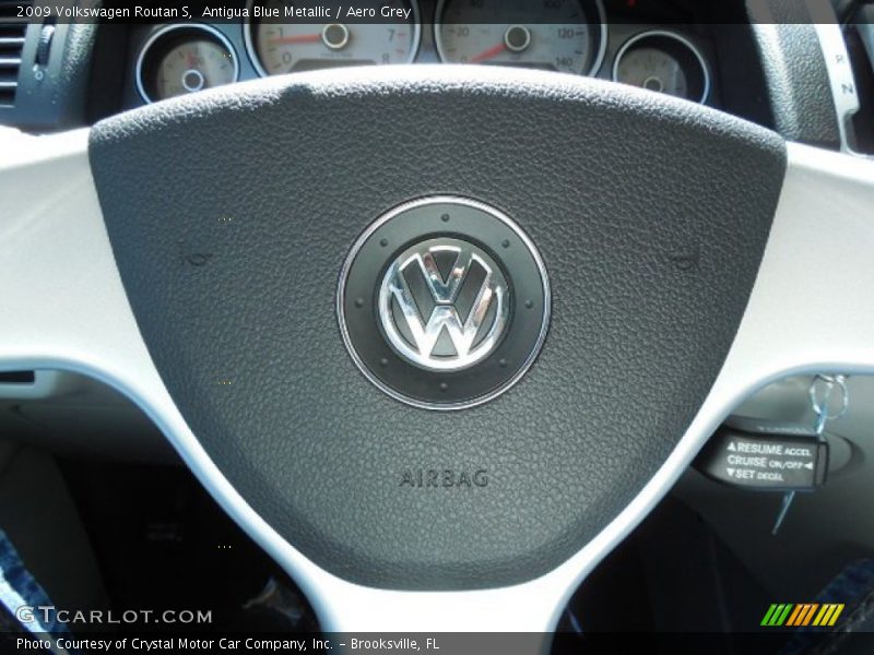 Antigua Blue Metallic / Aero Grey 2009 Volkswagen Routan S