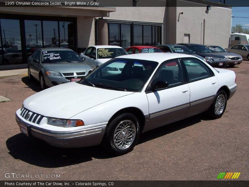 Bright White / Gray 1995 Chrysler Concorde Sedan