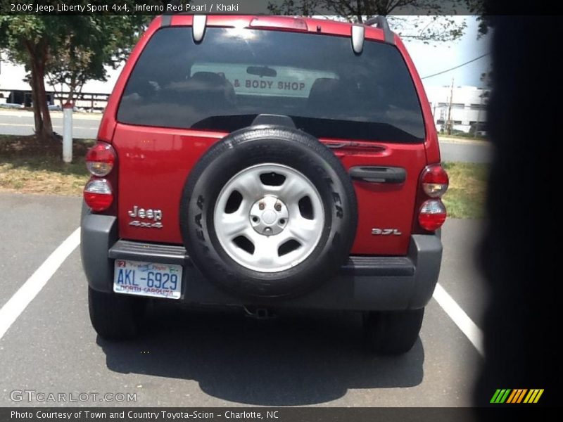 Inferno Red Pearl / Khaki 2006 Jeep Liberty Sport 4x4