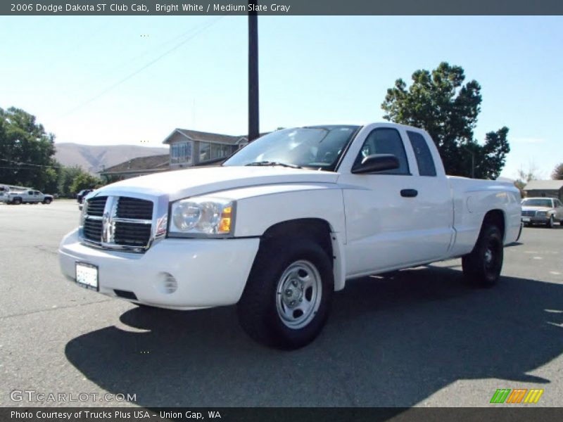 Bright White / Medium Slate Gray 2006 Dodge Dakota ST Club Cab
