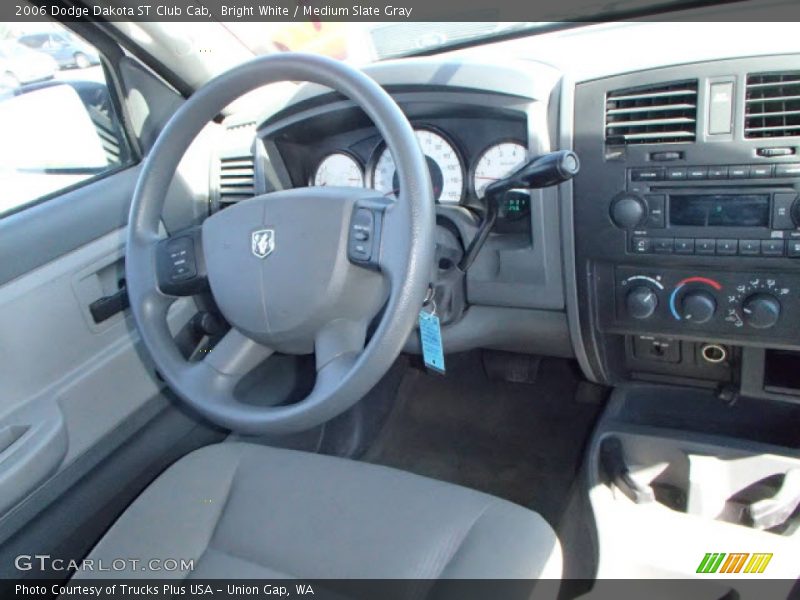 Bright White / Medium Slate Gray 2006 Dodge Dakota ST Club Cab