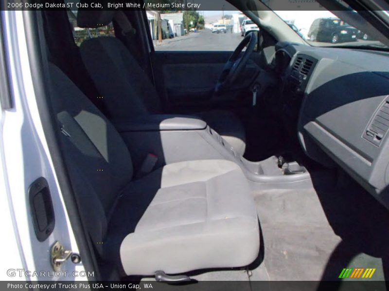 Bright White / Medium Slate Gray 2006 Dodge Dakota ST Club Cab