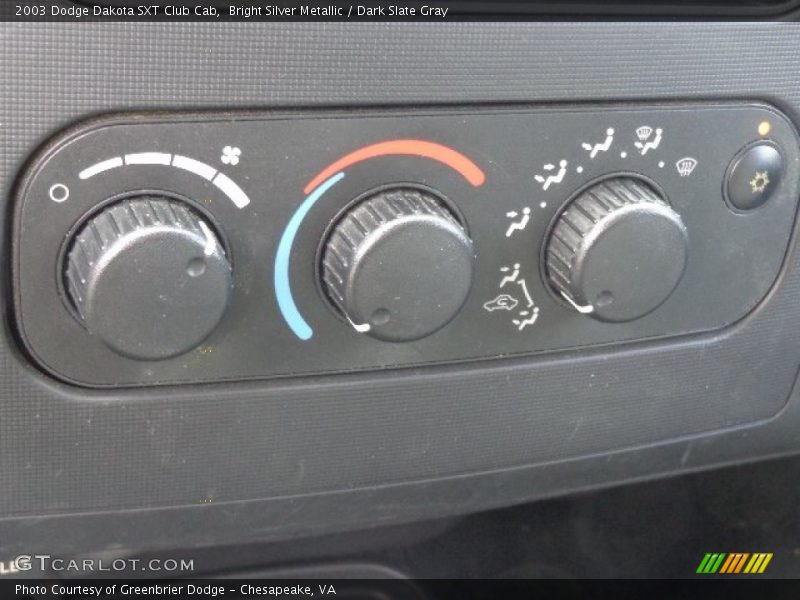 Bright Silver Metallic / Dark Slate Gray 2003 Dodge Dakota SXT Club Cab